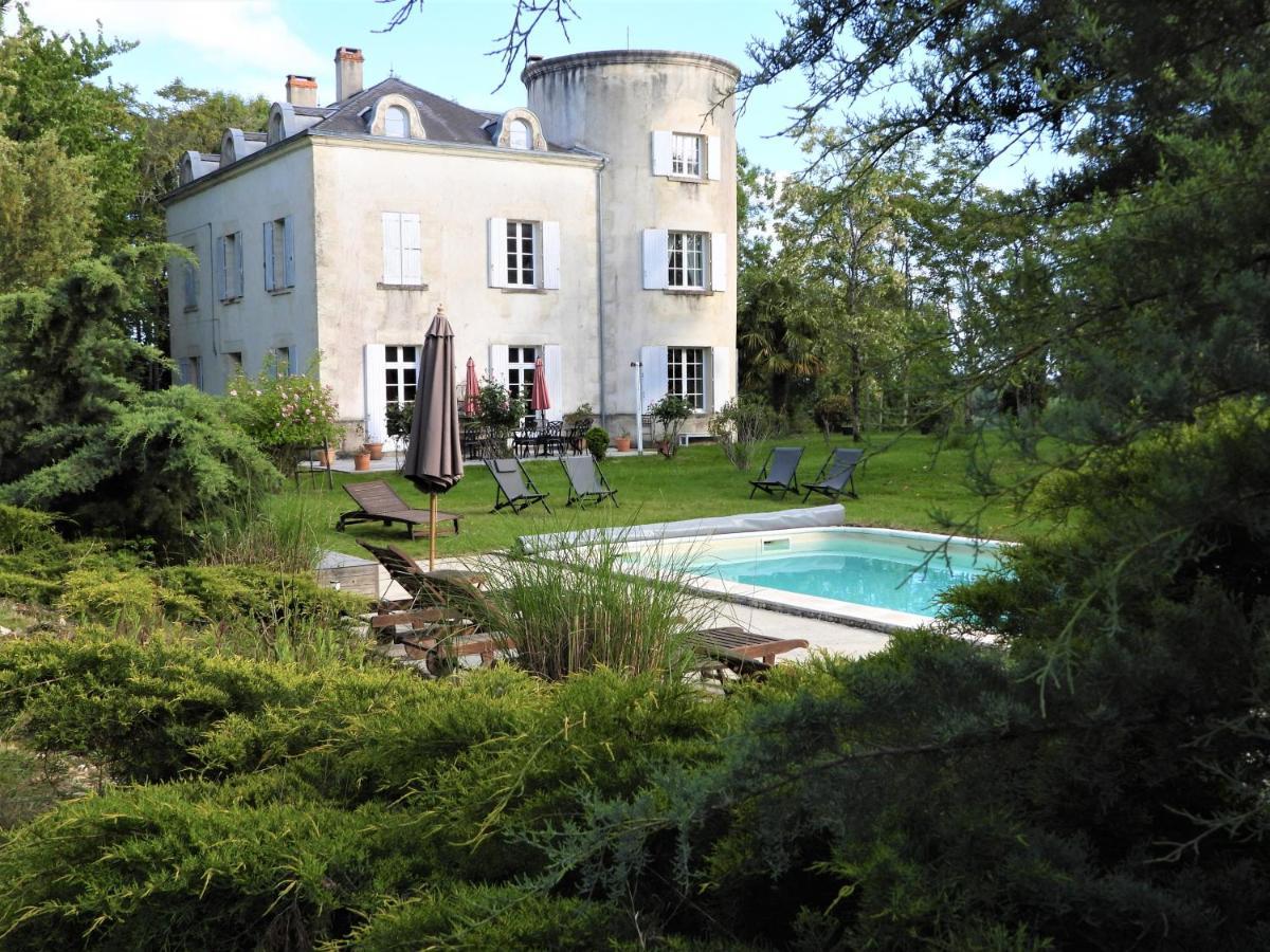Chateau De La Comtesse Saint-Martin-Petit 외부 사진