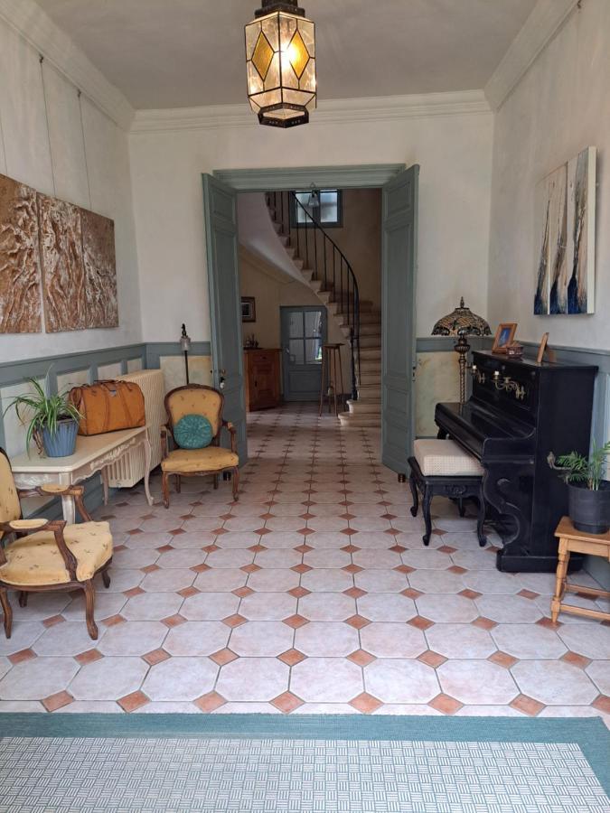 Chateau De La Comtesse Saint-Martin-Petit 외부 사진